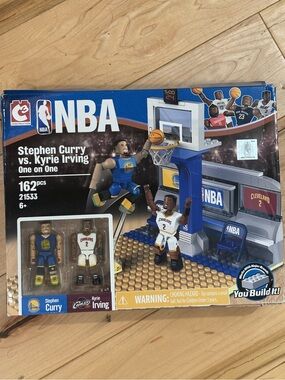 NBA One-on-One Stephen Curry vs. Kyrie Irving Building Game Set - Blue/White